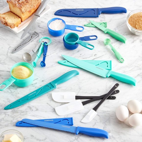 Faberware Color Series 23 pce. Cutlery Set measuring cups/spoons/spatulas/knives - Picture 3 of 5